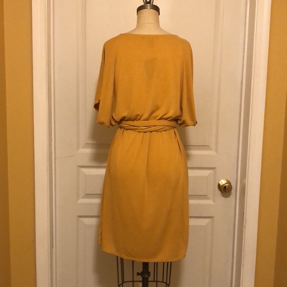 Forever 21 Faux Wrap Dress - Picture 3 of 8